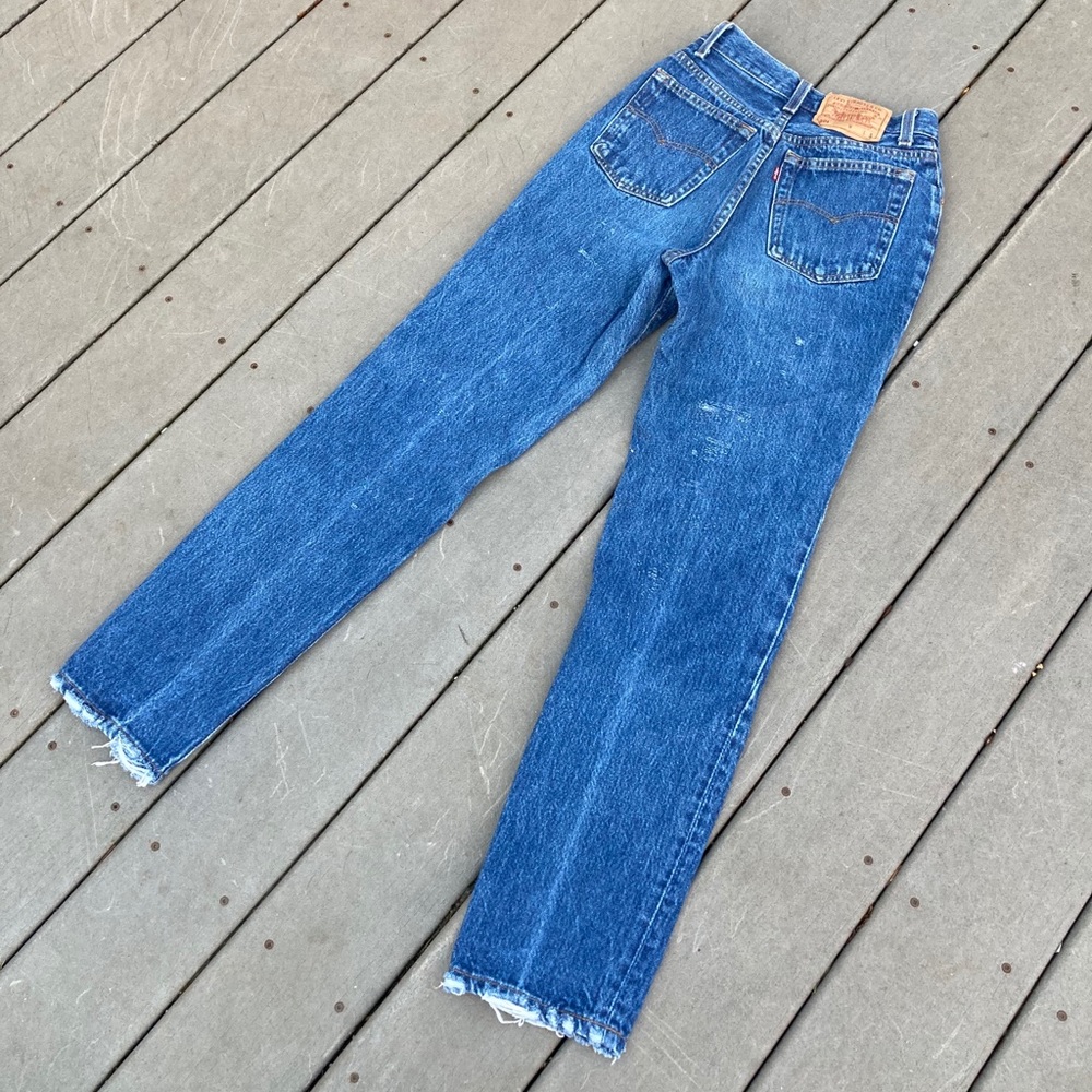 Vintage Distressed 501 Levi’s - Picture 4 of 5